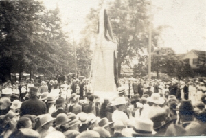 Unveiling Soldiers Monument Mount Brydges